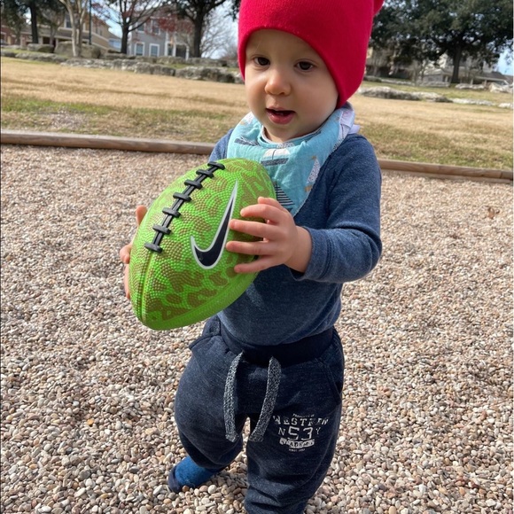 Meet your Posher, Liz - Picture 5 of 7